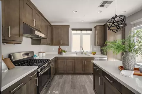 Kitchen - 2011 N Orange Olive, Orange, CA 92865 photo 3 of 4