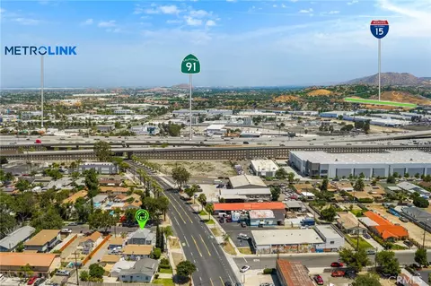 View/Area - 402 E Grand, Corona, CA 92879 photo 2 of 6