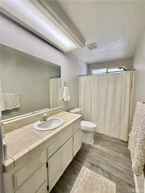 Bath - 7736 El Cerrito, Hesperia, CA 92345 photo 2 of 3
