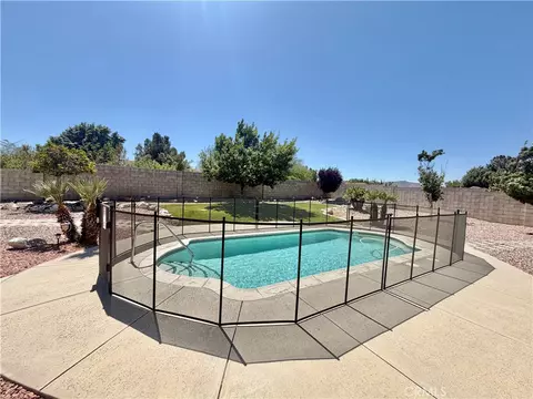 Exterior - 7736 El Cerrito, Hesperia, CA 92345 photo 19 of 21