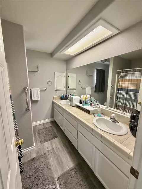 Bath - 7736 El Cerrito, Hesperia, CA 92345 photo 1 of 3