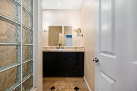 Bath - 425 E Ocean #440, Long Beach, CA 90802 photo 3 of 6