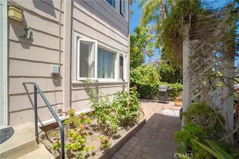 Exterior - 3366 E 1st, Long Beach, CA 90803 photo 6 of 7