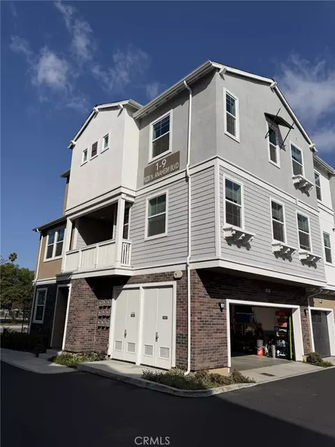 1028 N Anaheim Blvd N #9, Anaheim, CA 92801