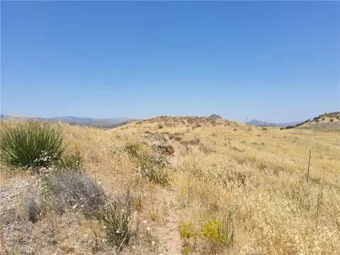 0 9, Agua Dulce, CA 91351