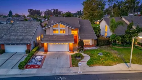2207 Heritage, Fullerton, CA 92833