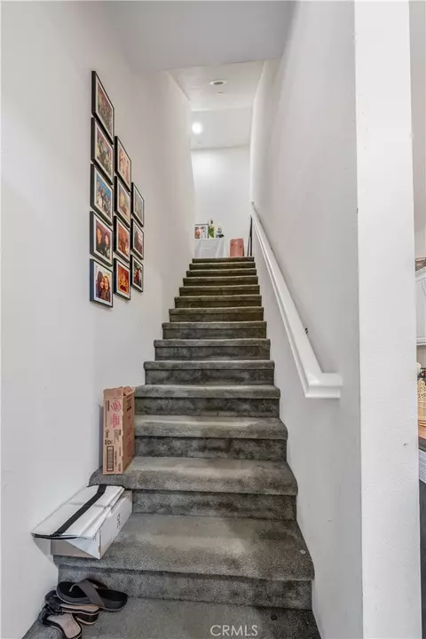 Entry Way - 4956 Willow #E, Montclair, CA 91763 photo 2 of 9