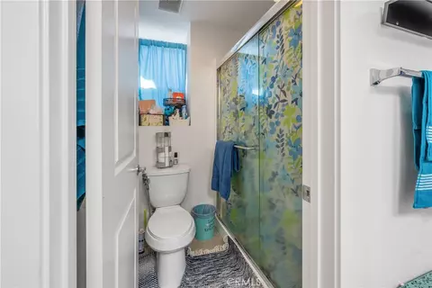 Bath - 4956 Willow #E, Montclair, CA 91763 photo 2 of 2