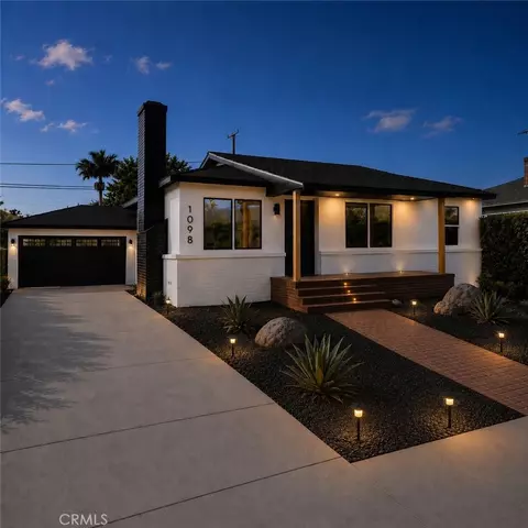 1098 E Ridgewood, Long Beach, CA 90807
