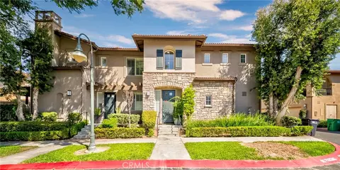 54 Salton, Irvine, CA 92602