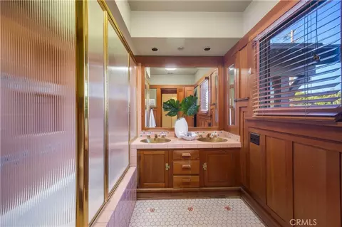 Bath - 2303 E Ocean Blvd, Long Beach, CA 90803 photo 1 of 4