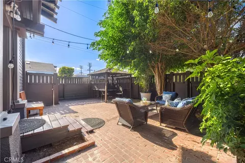 Exterior - 2303 E Ocean Blvd, Long Beach, CA 90803 photo 12 of 14