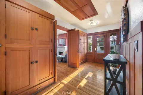 Entry Way - 2303 E Ocean Blvd, Long Beach, CA 90803 photo 1 of 8