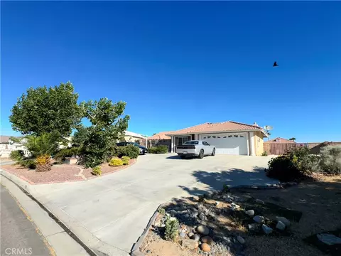 Exterior - 20284 Majestic Dr, Apple Valley, CA 92308 photo 2 of 9