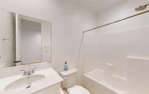 Bath - 340 Lilly, Rialto, CA 92376 photo 1 of 3