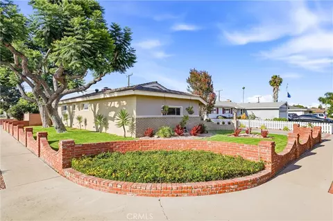10051 Brookside Dr, Garden Grove, CA 92840