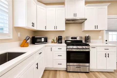 Kitchen - 11307 Jane, Stanton, CA 90680 photo 4 of 5