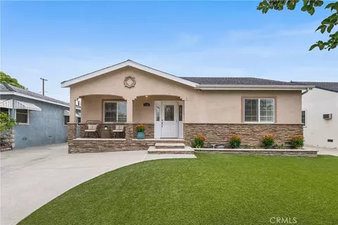 3702 Petaluma, Long Beach, CA 90808