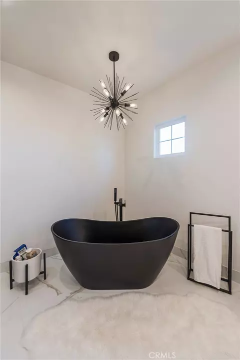 Bath - 6981 E Magdalena Dr, Orange, CA 92867 photo 4 of 6
