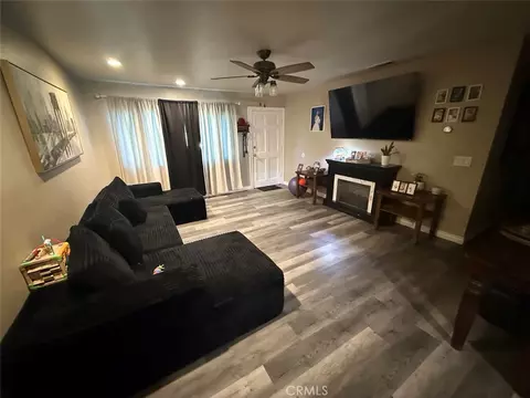 19236 Stroh Ave, Corona, CA 92881 photo 4