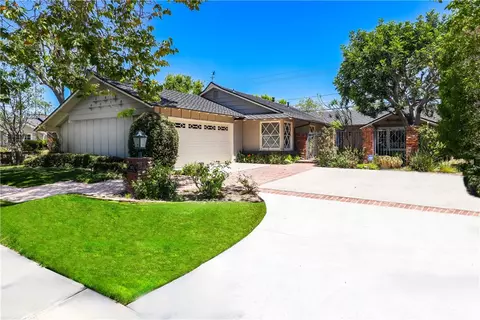 3021 Coleridge Dr, Rossmoor, CA 90720
