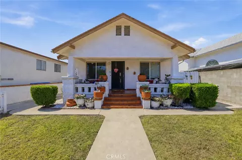 549 W 12th St, San Pedro, CA 90731