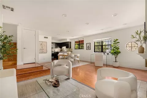 698 S Berendo #206, Los Angeles, CA 90005