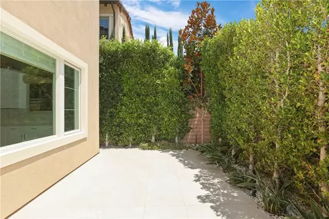 Exterior - 122 Jayhawk, Irvine, CA 92602 photo 9 of 10