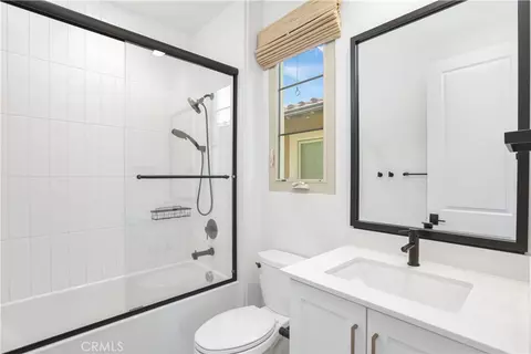 Bath - 122 Jayhawk, Irvine, CA 92602 photo 4 of 5