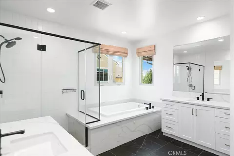 Bath - 122 Jayhawk, Irvine, CA 92602 photo 2 of 5