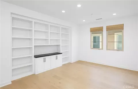 Living - 122 Jayhawk, Irvine, CA 92602 photo 10 of 10