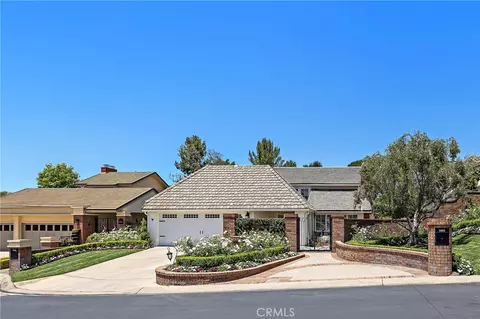 Exterior - 5603 E Crest De Vl, Orange, CA 92867 photo 3 of 14