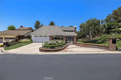 Exterior - 5603 E Crest De Vl, Orange, CA 92867 photo 5 of 14