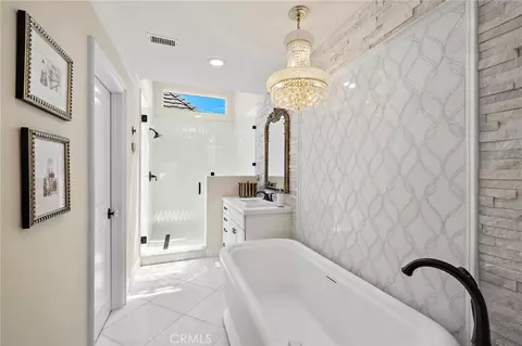 Bath - 5603 E Crest De Vl, Orange, CA 92867 photo 6 of 7