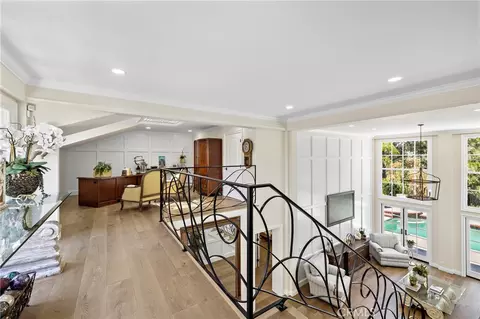 Entry Way - 5603 E Crest De Vl, Orange, CA 92867 photo 4 of 4