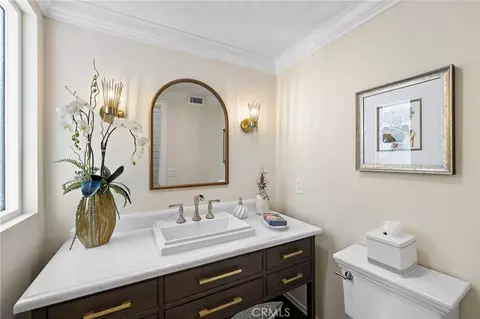 Bath - 5603 E Crest De Vl, Orange, CA 92867 photo 1 of 7