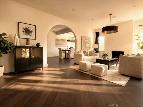 616 Lillian Way, Los Angeles, CA 90004