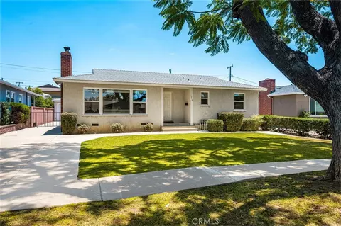 1915 N Linwood Ave, Santa Ana, CA 92705