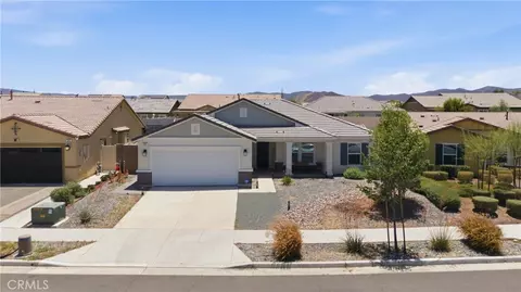 Exterior - 537 Hedgewood, Hemet, CA 92543 photo 5 of 17
