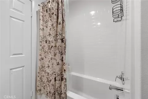 Bath - 537 Hedgewood, Hemet, CA 92543 photo 3 of 3