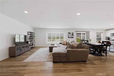 Living - 537 Hedgewood, Hemet, CA 92543 photo 1 of 1