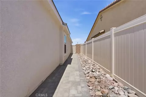 Exterior - 537 Hedgewood, Hemet, CA 92543 photo 12 of 16
