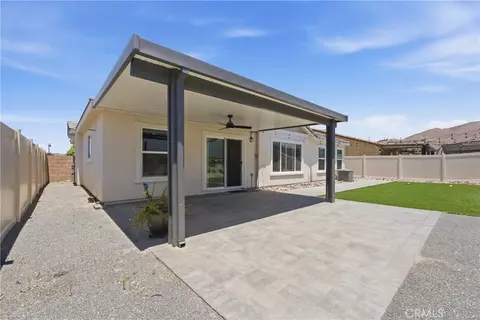 Exterior - 537 Hedgewood, Hemet, CA 92543 photo 7 of 17