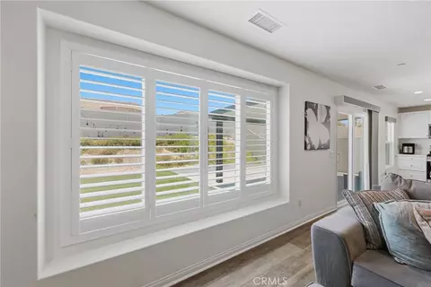 Entry Way - 537 Hedgewood, Hemet, CA 92543 photo 3 of 9