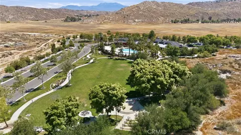 View/Area - 537 Hedgewood, Hemet, CA 92543 photo 5 of 6