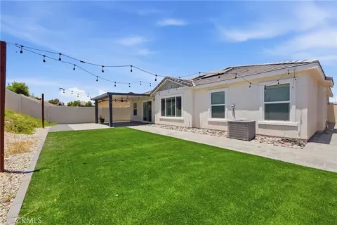 Exterior - 537 Hedgewood, Hemet, CA 92543 photo 10 of 16