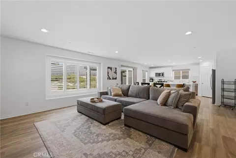 Entry Way - 537 Hedgewood, Hemet, CA 92543 photo 2 of 9