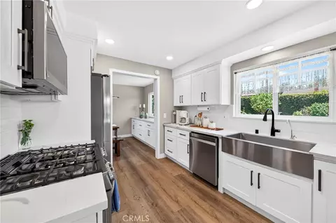 Kitchen - 841 Candlewood St, Brea, CA 92821 photo 4 of 6