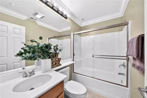 Bath - 1105 Armstrong Dr, Fullerton, CA 92833 photo 1 of 3