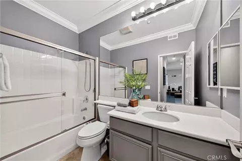 Bath - 1105 Armstrong Dr, Fullerton, CA 92833 photo 3 of 3